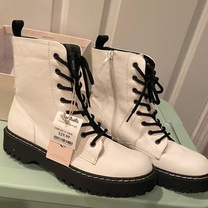 Sincerely Jules - Harley white boots – size 9.5